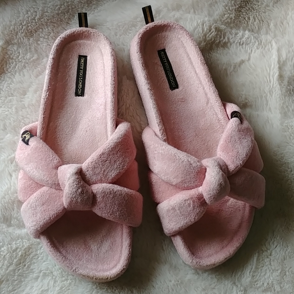 Pretty You London pink terrycloth slippers Size L